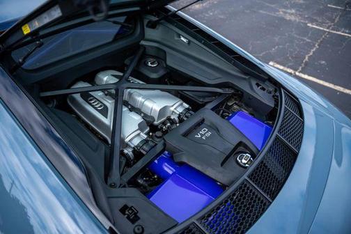 2023 Audi R8 5.2 V10 performance
