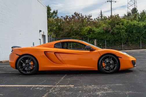 2013 McLaren MP4-12C Base