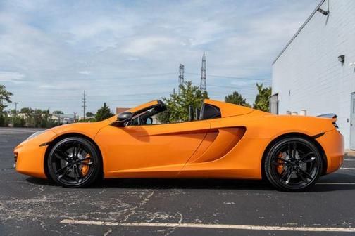2013 McLaren MP4-12C Base