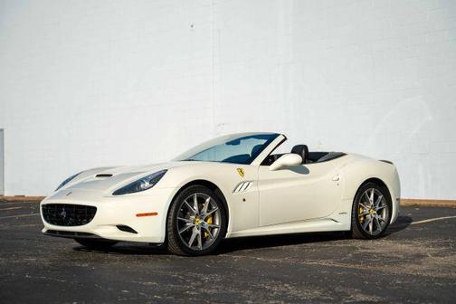 2014 Ferrari California Base