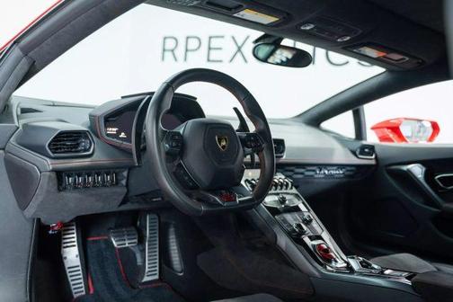 2016 Lamborghini Huracan LP580-2