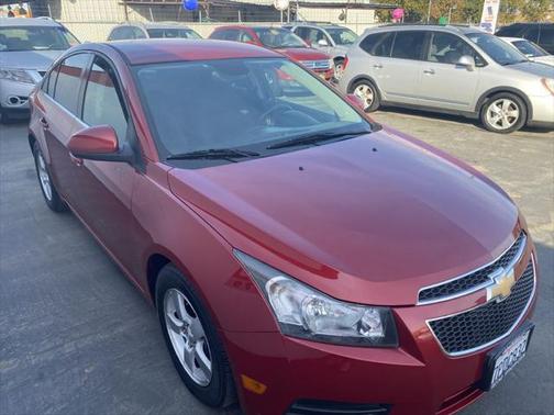 Photo 4 of 20 of 2014 Chevrolet Cruze 1LT