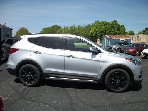 Symphony Silver 2018 Hyundai Santa Fe Sport 2.0L Turbo Ultimate