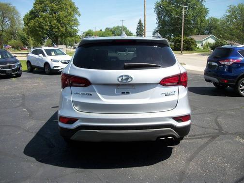 Symphony Silver 2018 Hyundai Santa Fe Sport 2.0L Turbo Ultimate