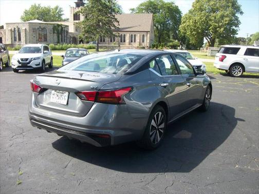 2021 Nissan Altima 2.5 SV