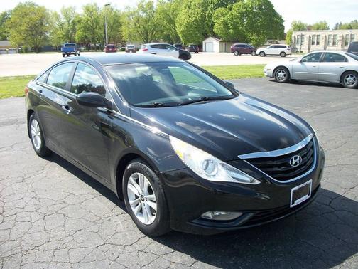Black 2013 Hyundai SONATA GLS