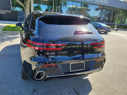 2025 Genesis GV70 2.5T