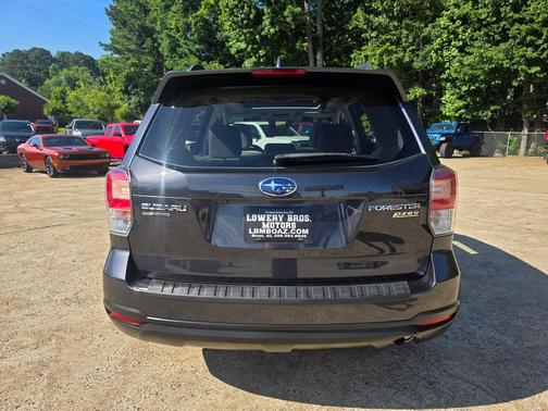 Dark Gray Metallic 2017 Subaru Forester 2.5i Premium