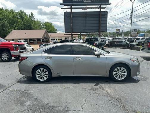 2015 Lexus ES 300h Base
