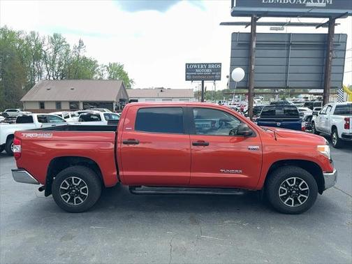 2016 Toyota Tundra SR5