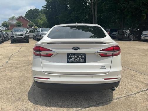 2020 Ford Fusion SE