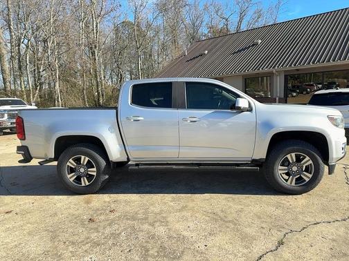 2017 Chevrolet Colorado LT