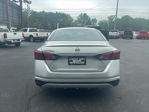2022 Nissan Altima S FWD
