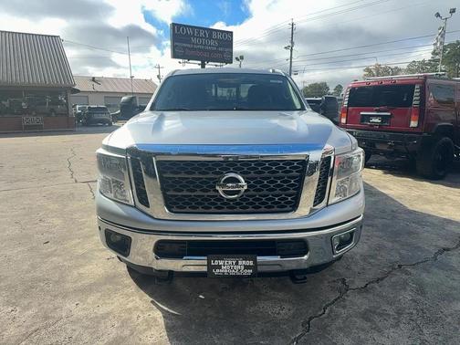 2017 Nissan Titan XD SV