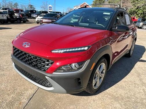 2022 Hyundai KONA SEL