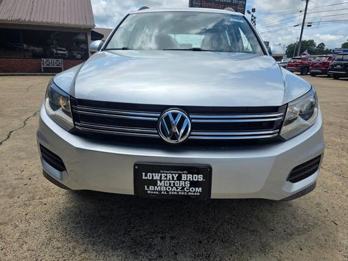 Reflex Silver 2016 Volkswagen Tiguan 2.0T S 4MOTION