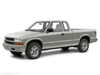 2001 Chevrolet S-10 Base