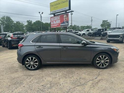 2019 Hyundai Elantra GT Base