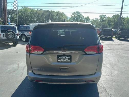 2018 Chrysler Pacifica L