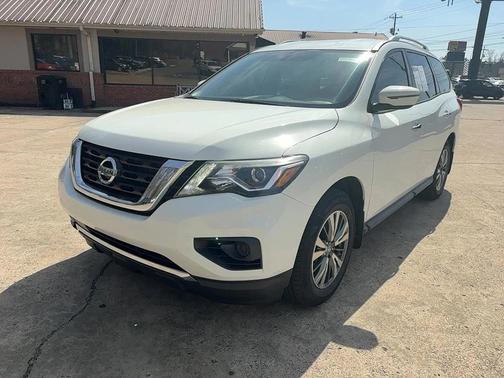 2017 Nissan Pathfinder S