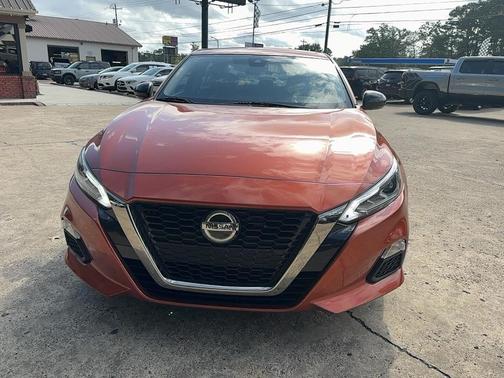 2021 Nissan Altima SR FWD