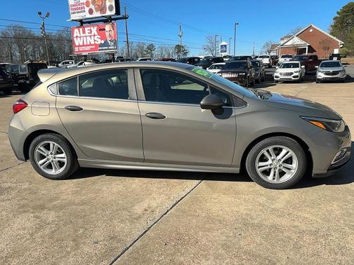 2017 Chevrolet Cruze LT