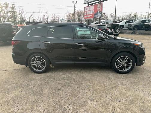 2018 Hyundai SANTA FE SE Ultimate