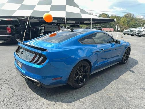 2020 Ford Mustang EcoBoost