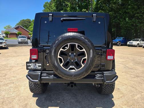 Black Clearcoat 2016 Jeep Wrangler Unlimited Sahara