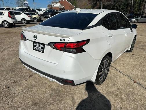 2021 Nissan Versa 1.6 S