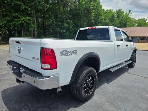 Bright White Clearcoat 2017 RAM 2500 Tradesman Crew Cab 4x4 8' Box