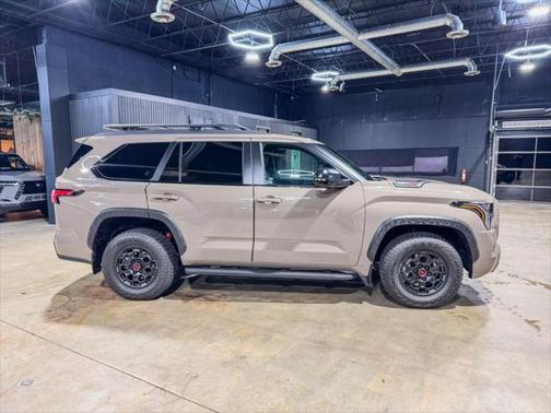 2025 Toyota Sequoia Base