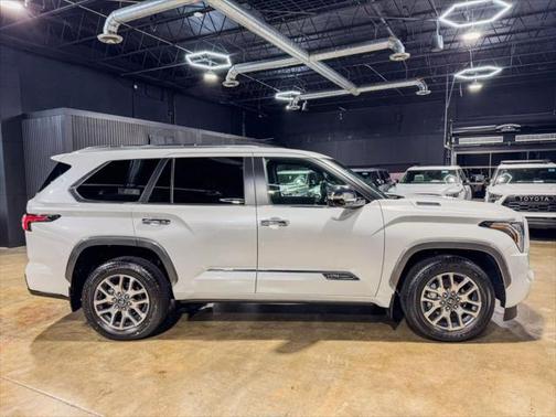 2025 Toyota Sequoia Base
