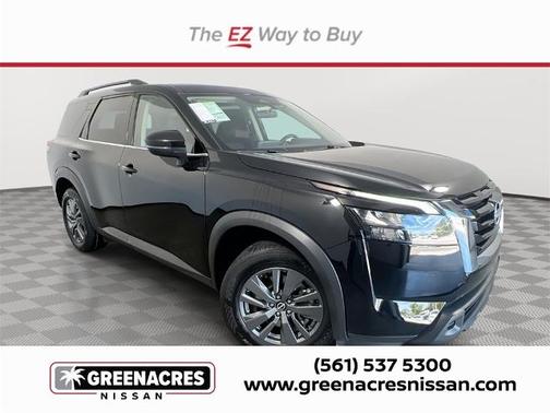 2024 Nissan Pathfinder SV