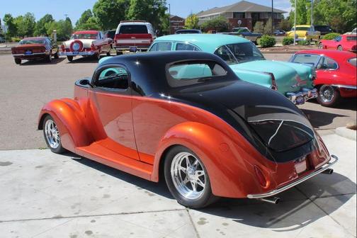 ORANGE/BLACK 1937 Ford Coupe