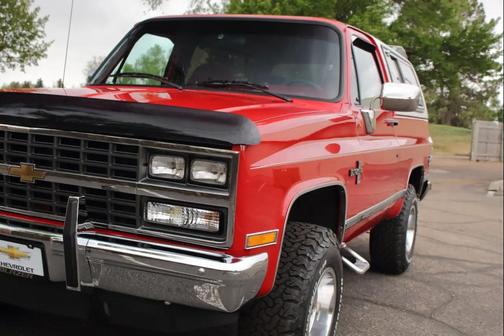RED 1991 Chevrolet Blazer Base