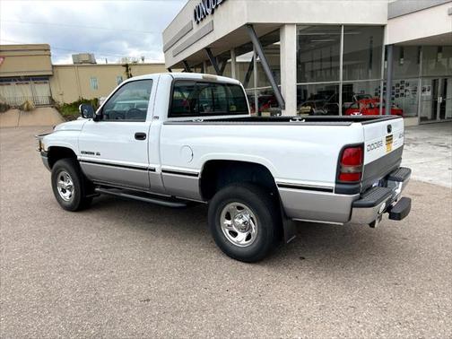 1995 Dodge Ram 1500 LT Reg. Cab 6.5-ft. Bed 4WD