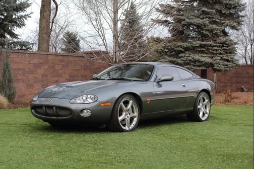 2003 Jaguar XKR Base