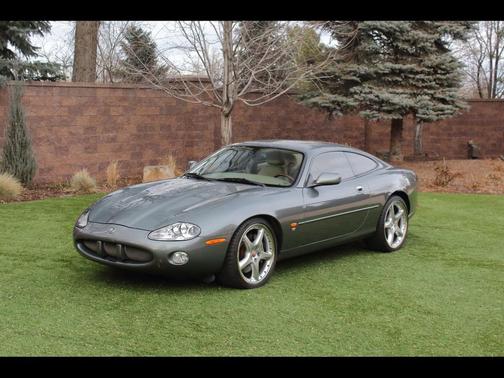 2003 Jaguar XKR Base