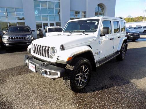 2024 Jeep Wrangler 4-Door Sahara 4x4