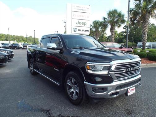 2019 RAM 1500 Laramie Crew Cab 4x2 57' Box