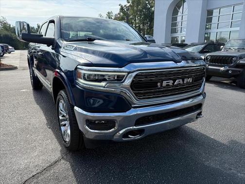 2023 RAM 1500 Limited Crew Cab 4x4 64' Box