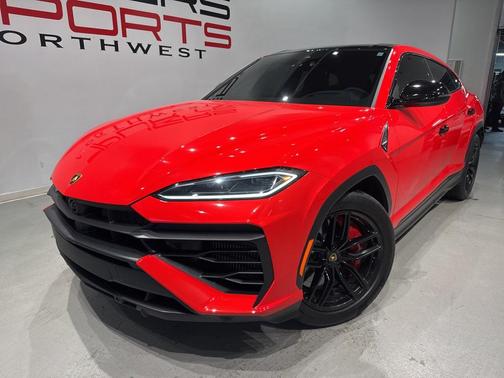 2025 Lamborghini Urus SE