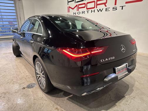 2024 Mercedes-Benz CLA 250 4MATIC