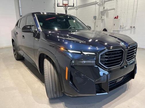 2023 BMW XM Base