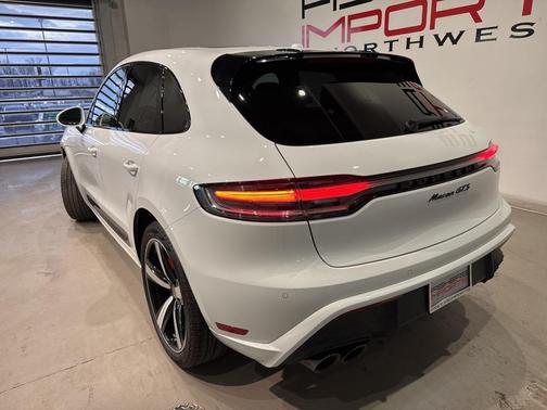2025 Porsche Macan GTS