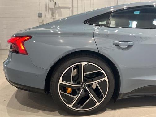 2023 Audi RS e-tron GT quattro