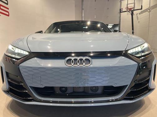 2023 Audi RS e-tron GT quattro
