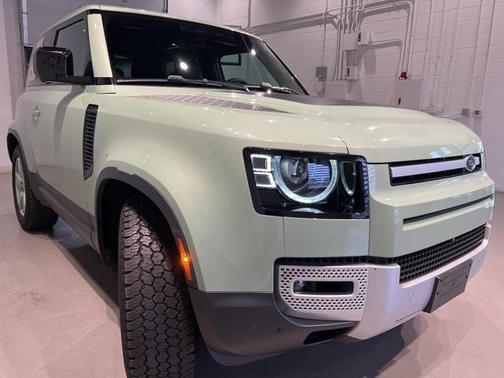 2023 Land Rover Defender 90 75th Edition