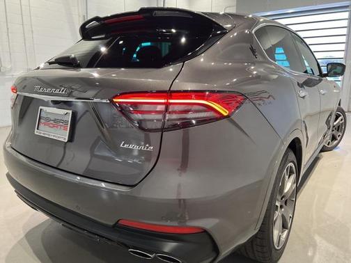 2023 Maserati Levante Modena
